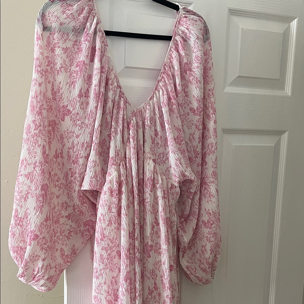 Poupette St. Barth Pink and White Floral Peasant Tunic
